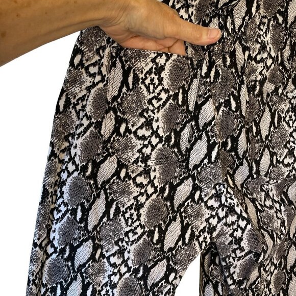 TAXI Junior's Snakeskin Ankle Jeggings Button Fly Elastic Paper Bag Waist  Large - Picture 4 of 8